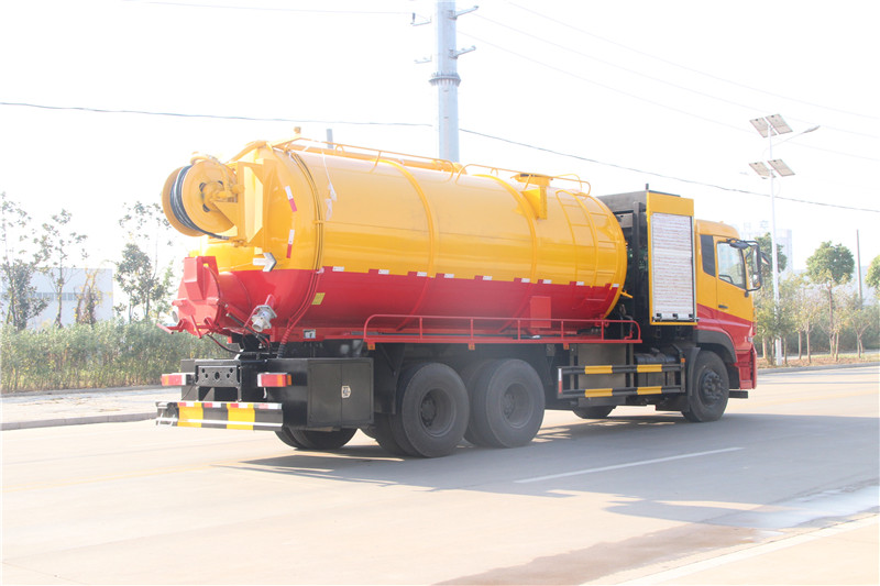 東風(fēng)天龍后雙橋 18方吸污車